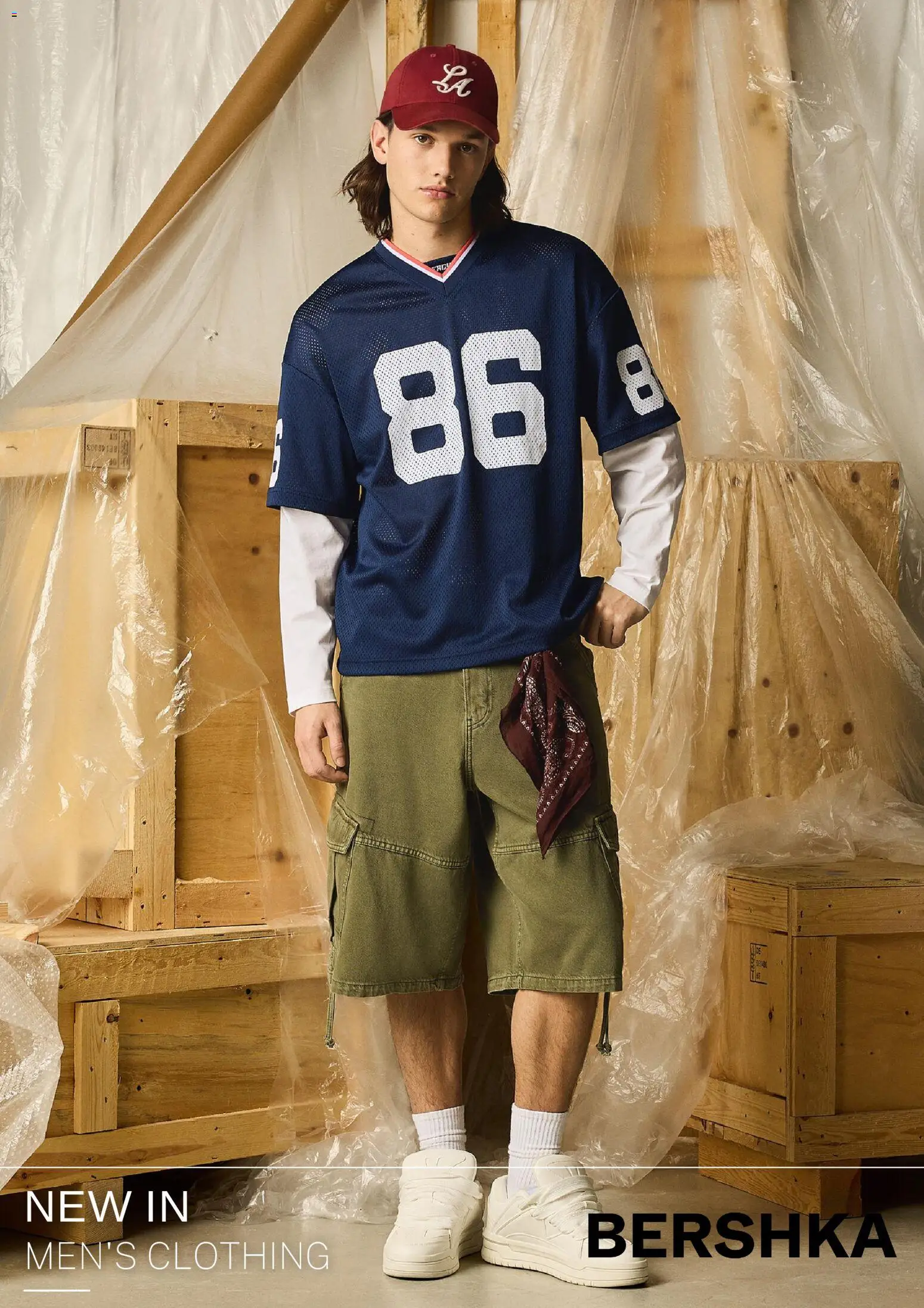 Vista previa las ofertas de la tienda Bershka - Bershka catálogo Men's clothing desde el 02/03/2026 